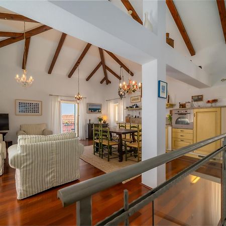 Old Town Seabreeze Residence Ровин Екстериор снимка