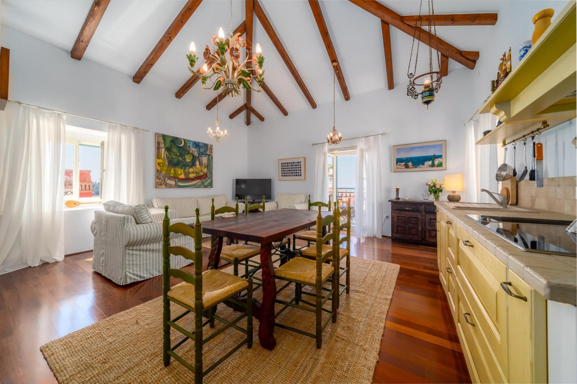 Old Town Seabreeze Residence Ровин Екстериор снимка